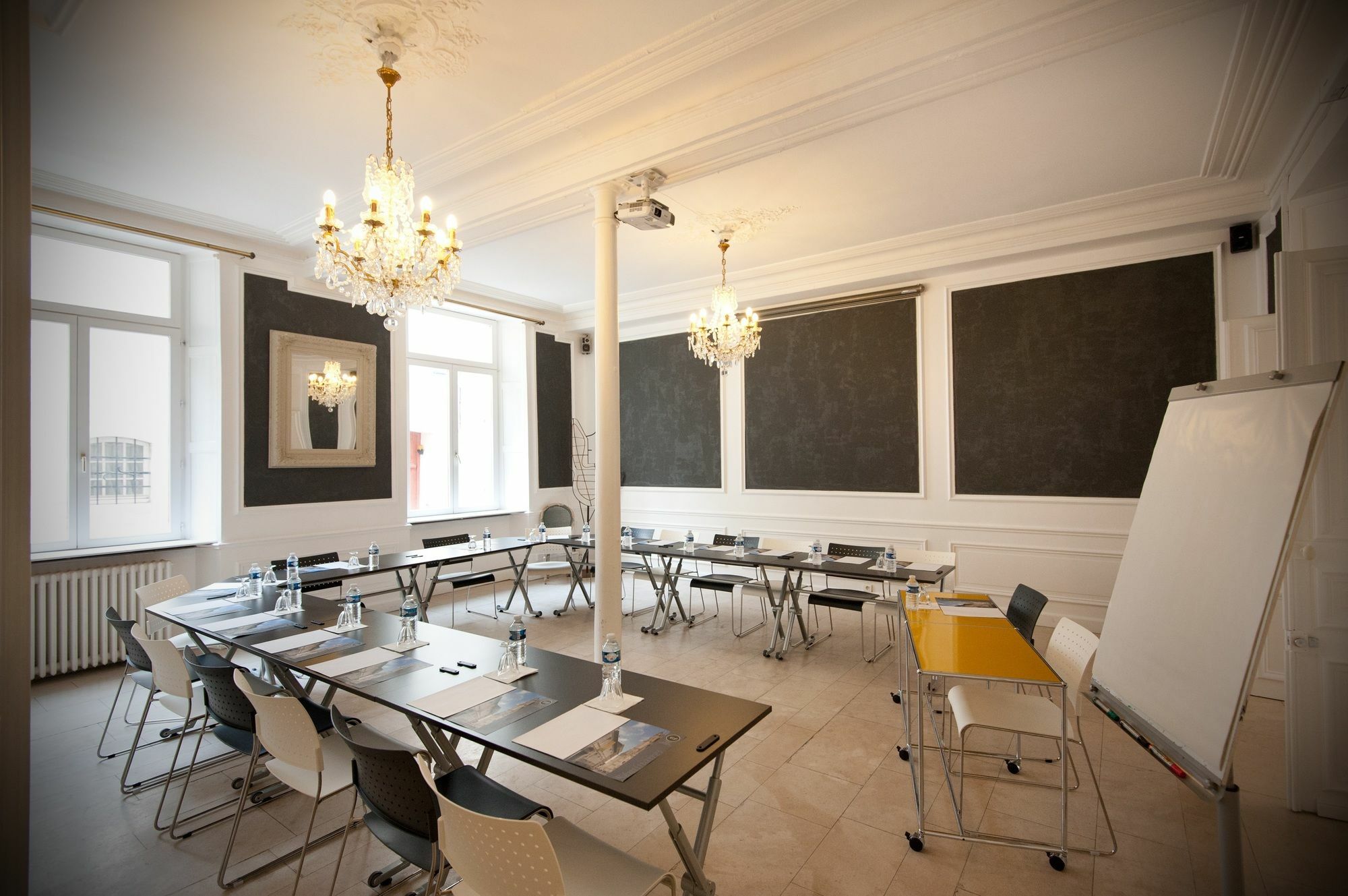 Hotel Le Prieure Et La Residence Амиен Екстериор снимка