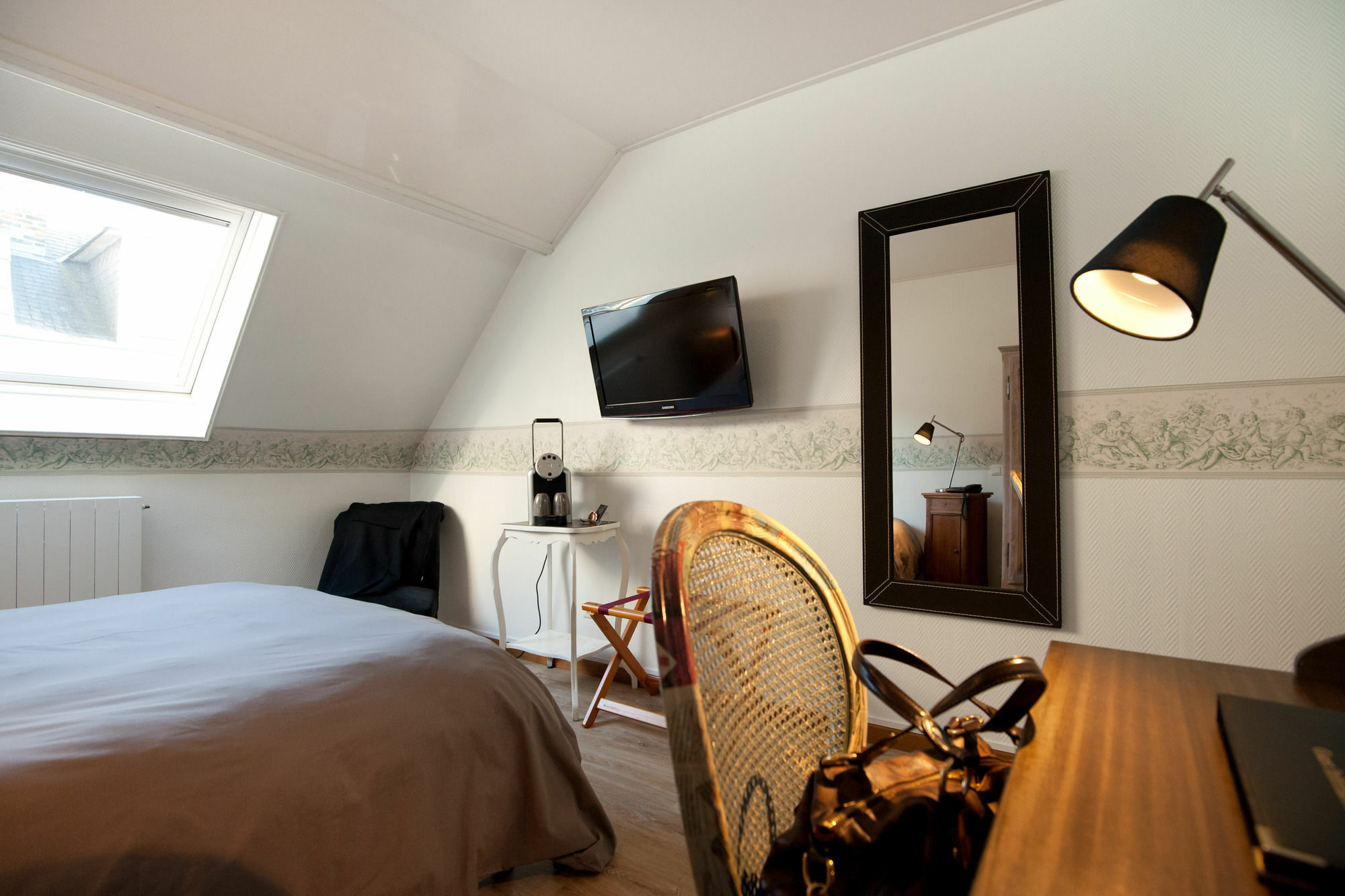 Hotel Le Prieure Et La Residence Амиен Екстериор снимка
